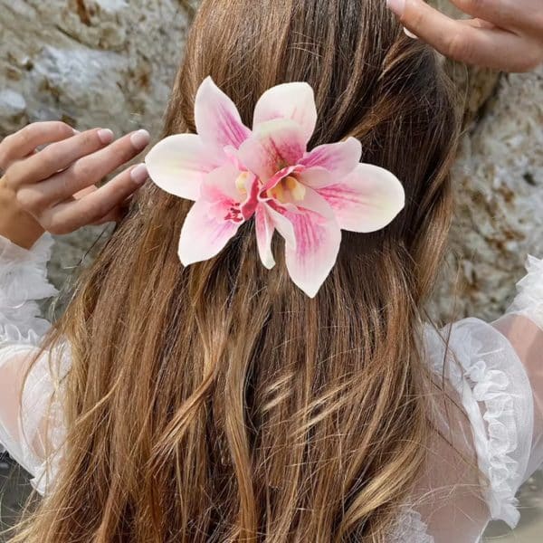 Pince à cheveux de type orchidée