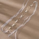 Accessoire-de-Coiffure-Festif-en-Branches-Fleuries-avec-Perles-Nacrees-et-Rubans-galerie-5806