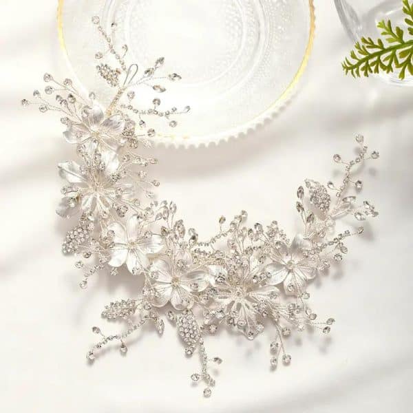 Bandeau floral de mariage avec strass et perles nacrées blanches