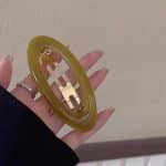 Barrette-Ovale-en-Resine-Acetate-Translucide-avec-Clip-Dore-galerie-3019