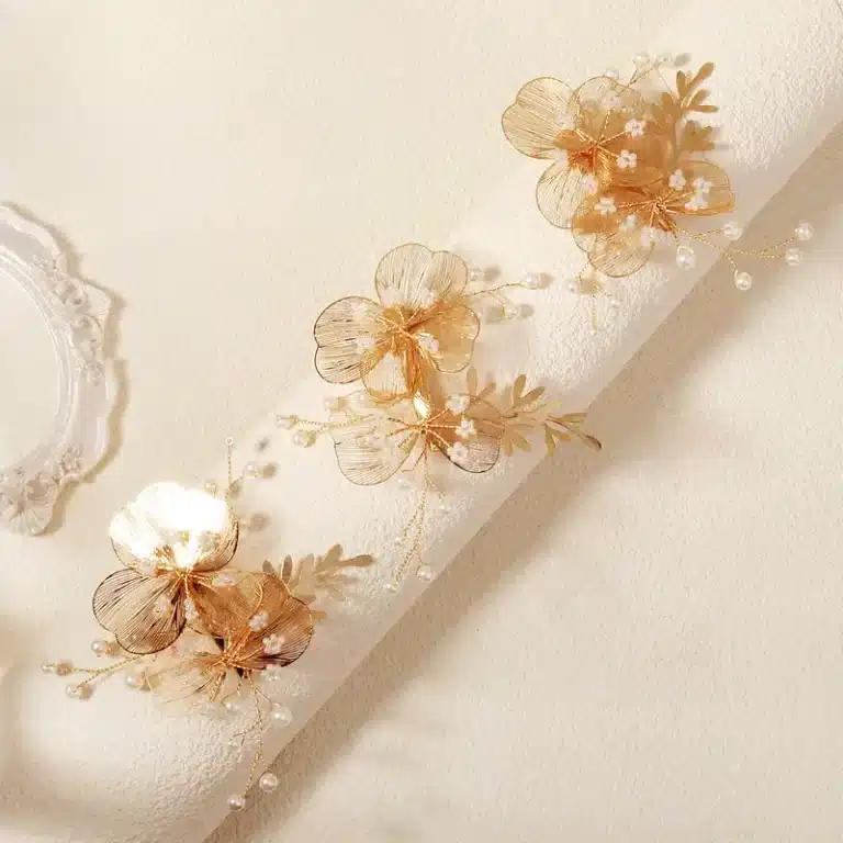 Barrettes-a-Cheveux-de-Fleurs-Dorees-avec-Perles-Nacrees-galerie-2797