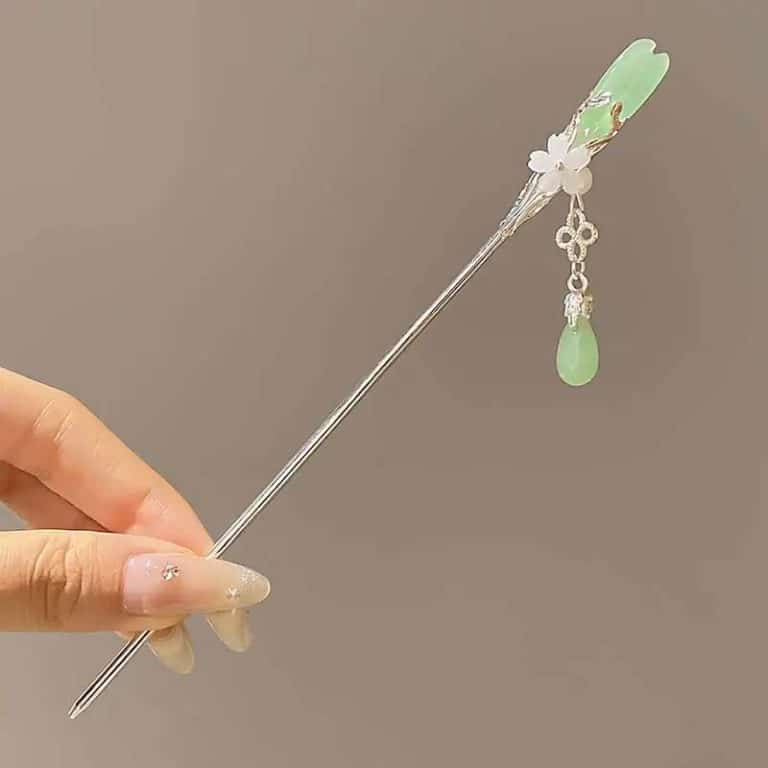 Baton-a-Cheveux-Motif-de-Bambou-Vert-Translucide-avec-Ornements-Pendants-galerie-3777