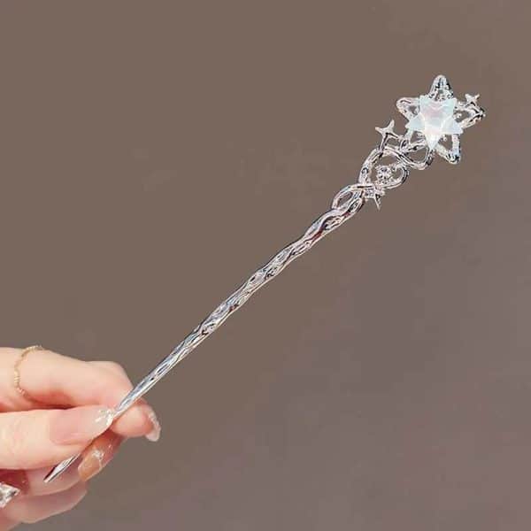 Bâtonnet à cheveux décoratif argenté avec grande étoile nacrée