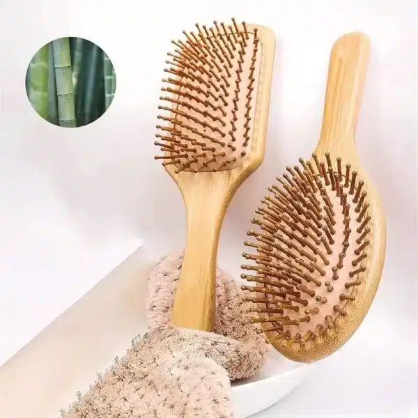 Brosse démêlante en bambou naturel aux picots arrondis pour cheveux