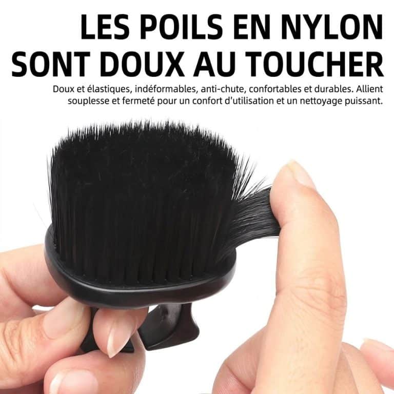Brosse-de-Coiffure-Noire-avec-Poignee-a-Double-Arceau-technique-1241