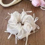 Chouchou-Coreen-en-Tissu-Vaporeux-Orne-de-Rubans-Decoratifs-galerie-7934