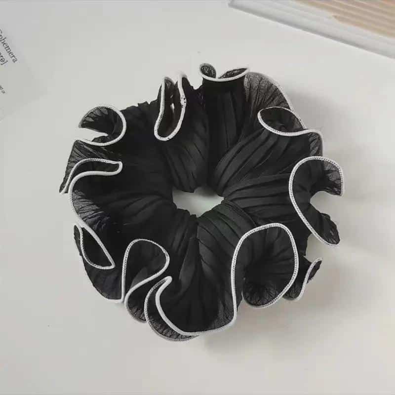 Scrunchie elastico per capelli con bordo a petali a contrasto - Nero