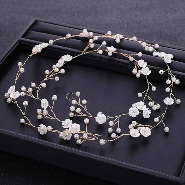 Couronne-pour-Cheveux-avec-Fleurs-Blanches-et-Perles-Nacrees-galerie-4682
