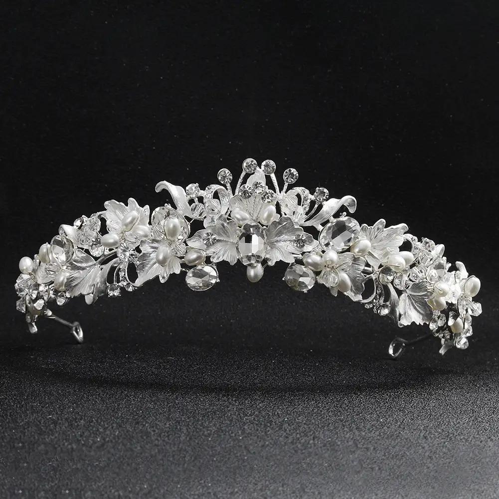 Diadema de boda con flores, perlas nacaradas y strass - Plateado