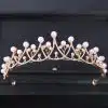 Diadème de mariage orné de perles nacrées et strass cristallins