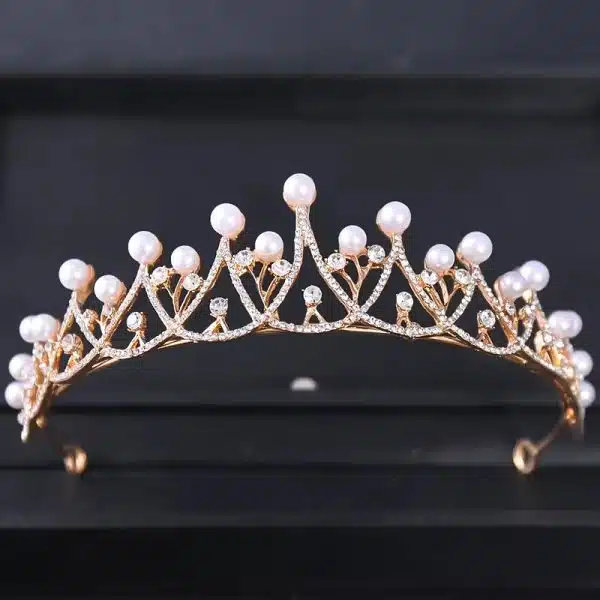 Diadème de mariage orné de perles nacrées et strass cristallins
