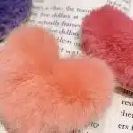 Lot de 10 barrettes en forme de cœur recouvertes de fourrure multicolores
