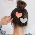 Lot de 10 barrettes en forme de cœur recouvertes de fourrure multicolores