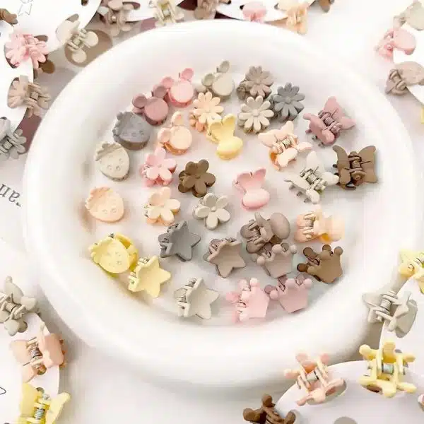 Lot de 10 pinces à cheveux décoratives avec formes fantaisie pour enfants