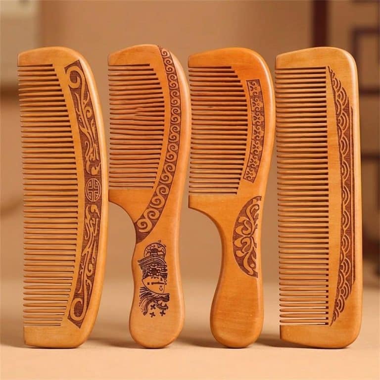 Lot-de-4-Peignes-en-Bois-Sculpte-avec-Manche-Grave-Ergonomique-galerie-5966