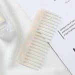 Peigne-Antistatique-avec-Dents-Arrondies-et-Motifs-Decoratifs-Varies-galerie-4342