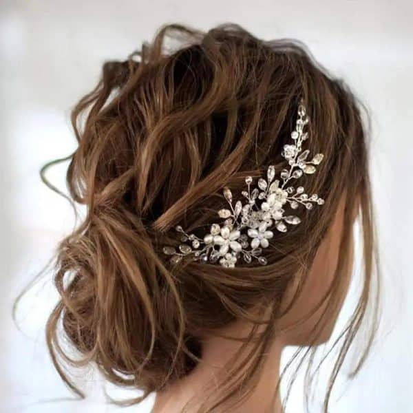 Peigne décoratif pour mariée en fleurs de perles avec cristaux