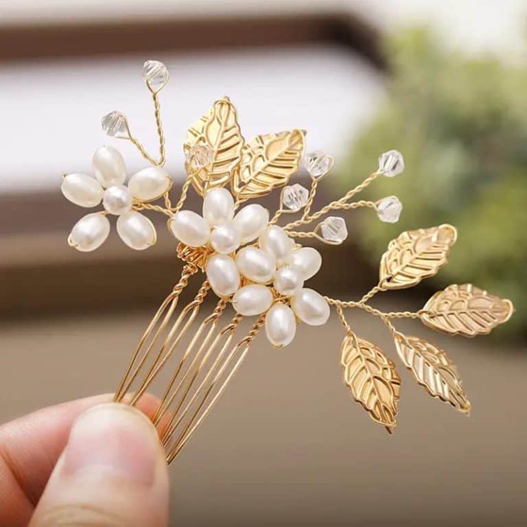 Peigne-a-Cheveux-Decoratif-avec-Perles-Nacrees-et-Branches-Dorees-galerie-2965