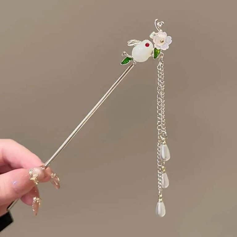 Pic-a-Cheveux-Decoratif-de-Lapin-Blanc-avec-Perles-Pendantes-galerie-3717