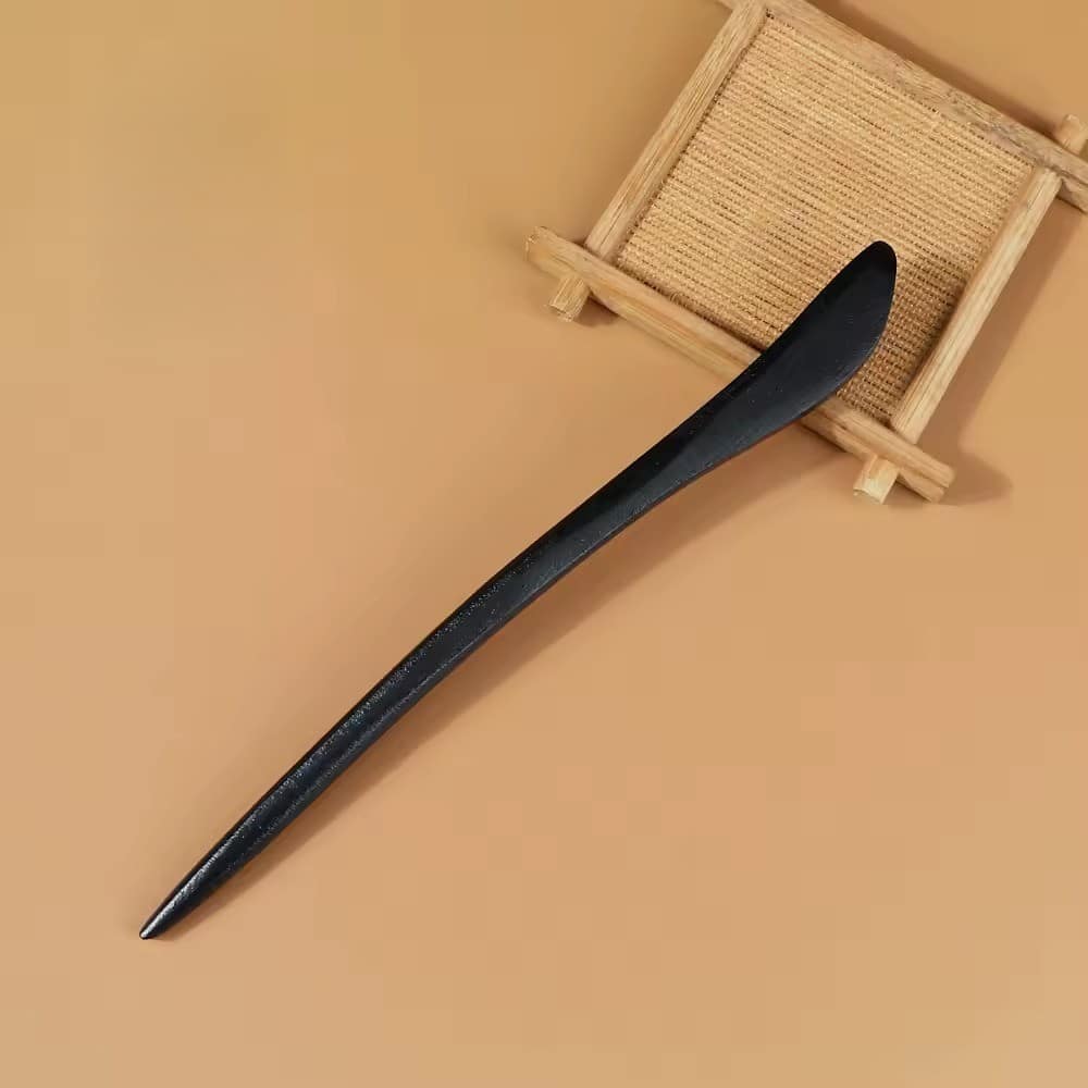 Forcina per capelli in legno nero in stile asiatico con estremità scolpita