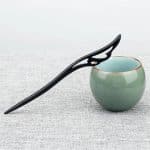 Pics-a-Cheveux-Decoratifs-en-Bois-Noir-avec-Motif-Sculpte-galerie-3358