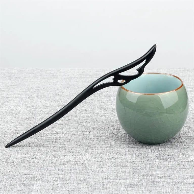 Pics-a-Cheveux-Decoratifs-en-Bois-Noir-avec-Motif-Sculpte-galerie-3358