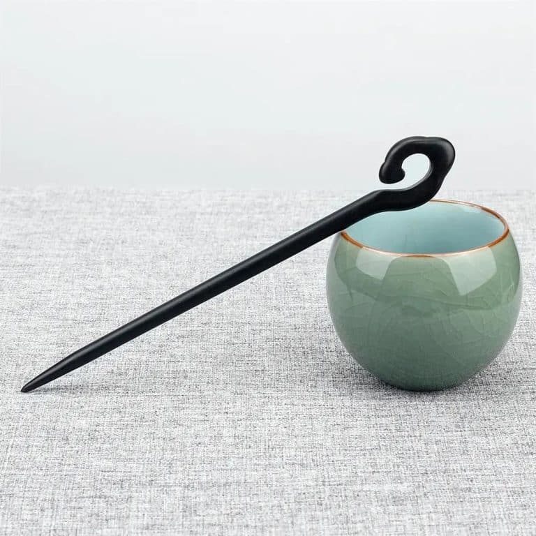 Pics-a-Cheveux-Decoratifs-en-Bois-Noir-avec-Motif-Sculpte-galerie-8202