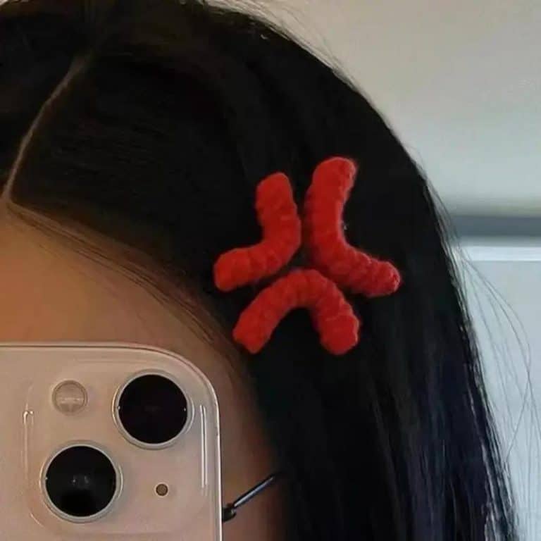 Pince-a-Cheveux-en-Forme-Detoile-Rouge-en-Textile-Matelasse-galerie-6428