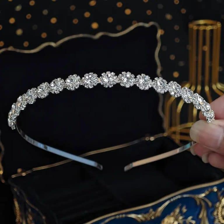 Serre-tete-Orne-de-Strass-et-Cristaux-Argentes-avec-Pierres-Rondes-galerie-5035