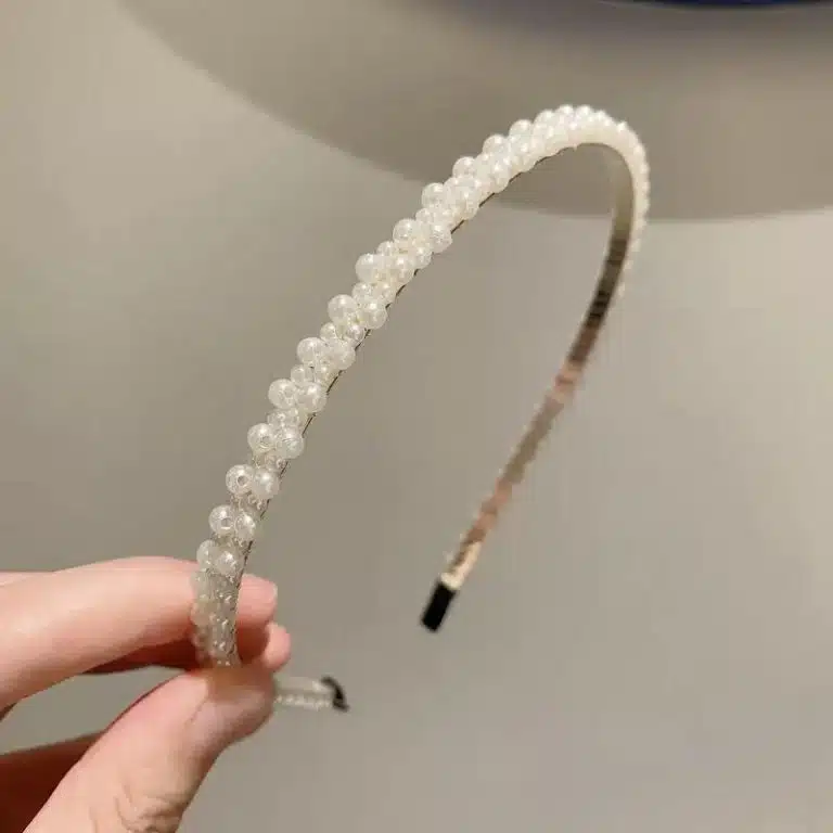 Serre-tête en forme d'arceau incurvé orné de perles nacrées - Perles Irrégulières
