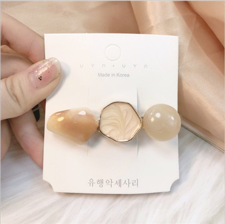 Barrette-ornementale-avec-resine-marbree-et-perle-picture-8