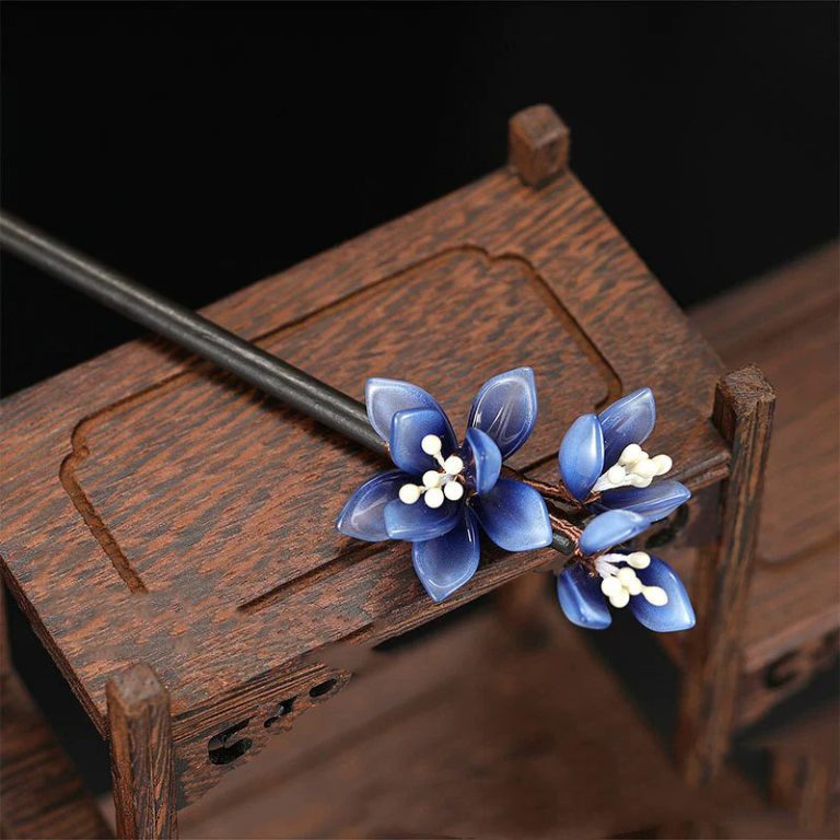 Pic-a-cheveux-decoratif-en-bois-avec-fleurs-et-pendentifs-picture-20