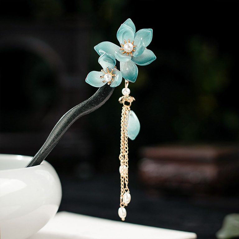 Pic-a-cheveux-decoratif-en-bois-avec-fleurs-et-pendentifs-picture-9