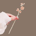 Pic-a-cheveux-floral-argente-avec-branche-ornee-de-fleurs-en-email-et-perles-picture-2