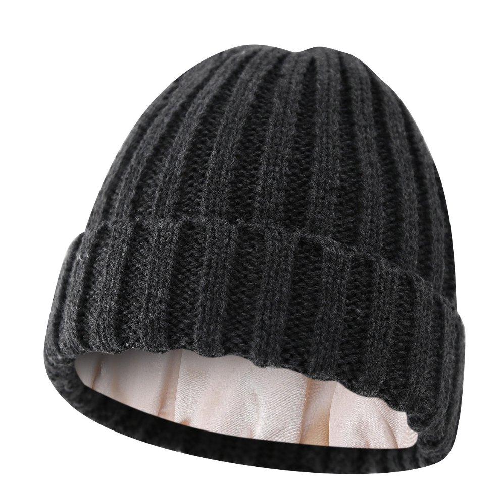 Bonnet-dhiver-en-maille-cotelee-picture-1