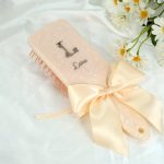 Brosse-a-coussin-dair-avec-nud-satin-picture-4