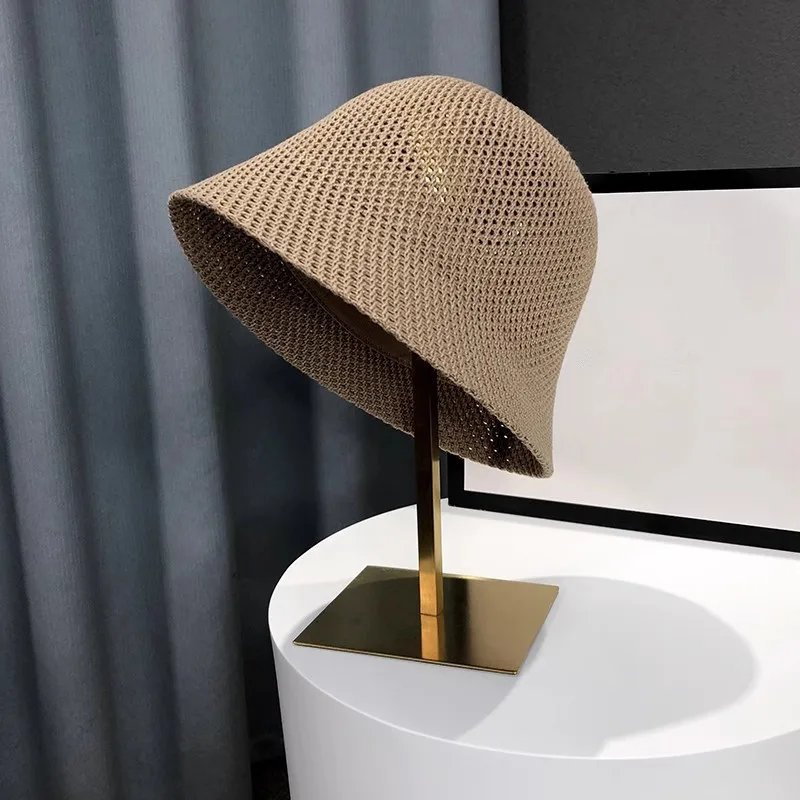 Chapeau-bob-pour-femme-forme-cloche-picture-10