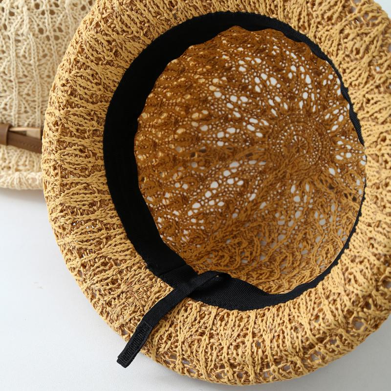 Chapeau-cloche-ajoure-bord-roulotte-picture-3