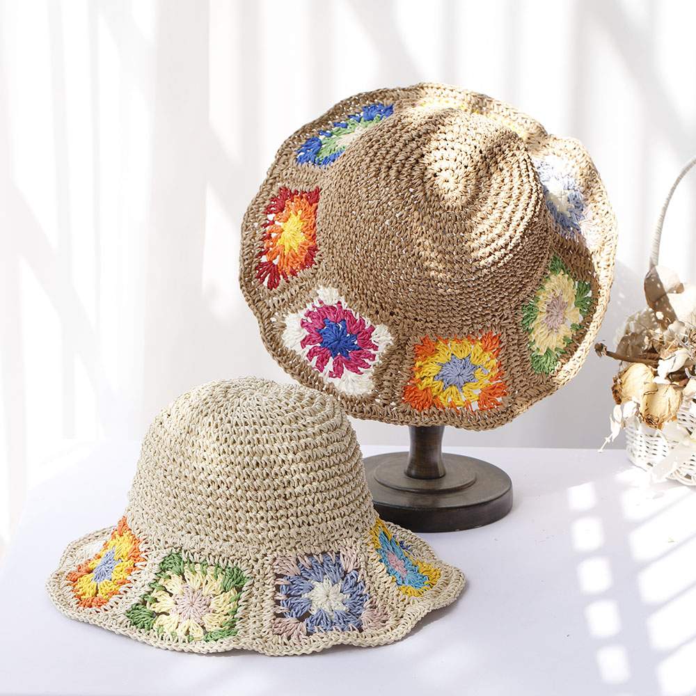 Chapeau-de-paille-a-carres-fleuris-picture-2