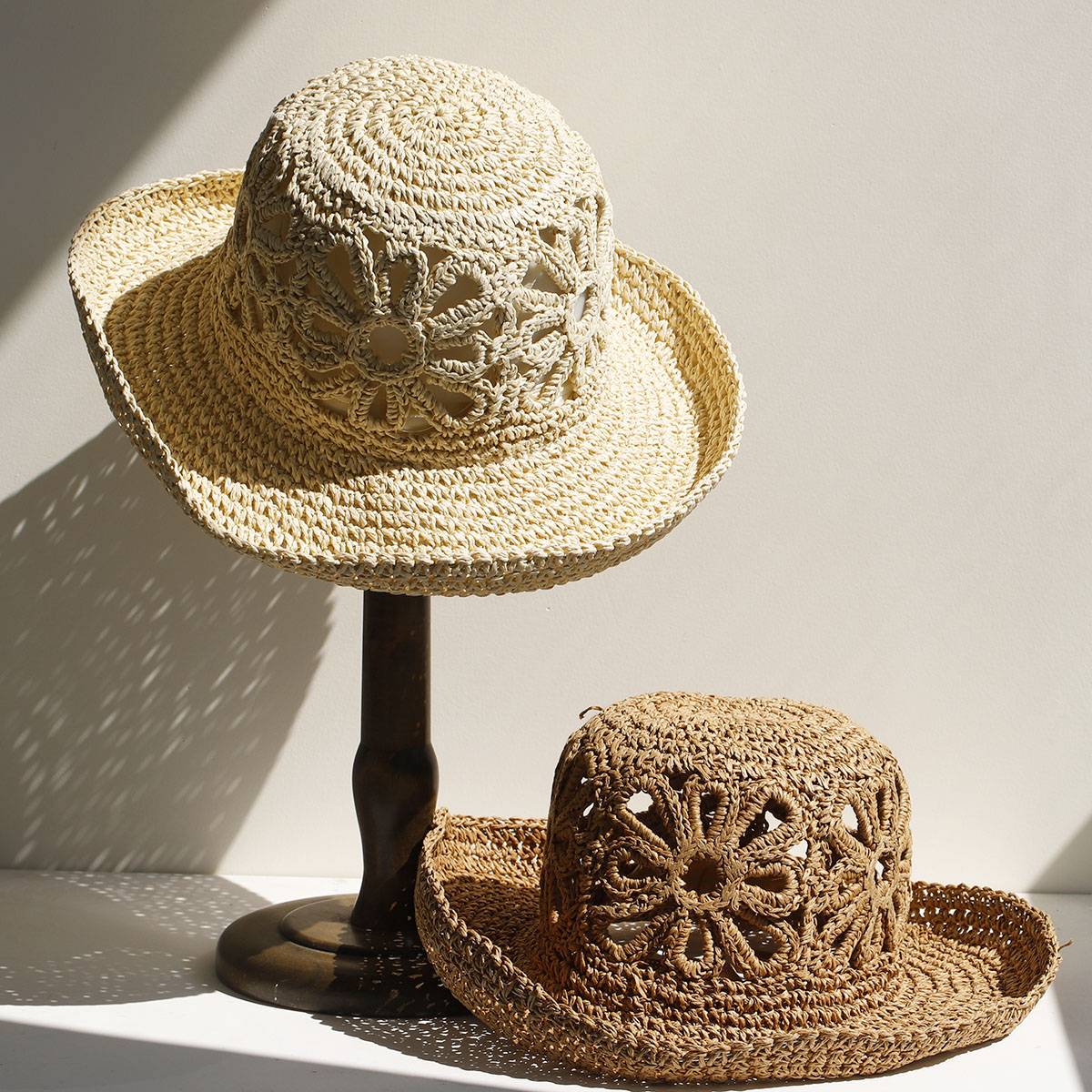Chapeau-de-paille-ajoure-a-fleurs-picture-2