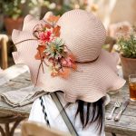 Chapeau-de-paille-orne-de-fleurs-ambiance-2553