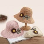 Chapeau-de-soleil-a-fleur-crochetee-miniature