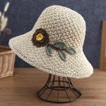 Chapeau-de-soleil-a-fleur-crochetee-picture-7