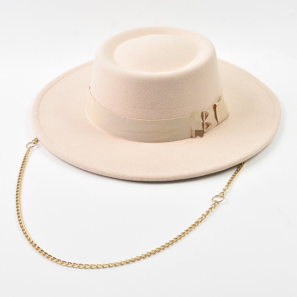 Chapeau-femme-a-chaine-doree-picture-2