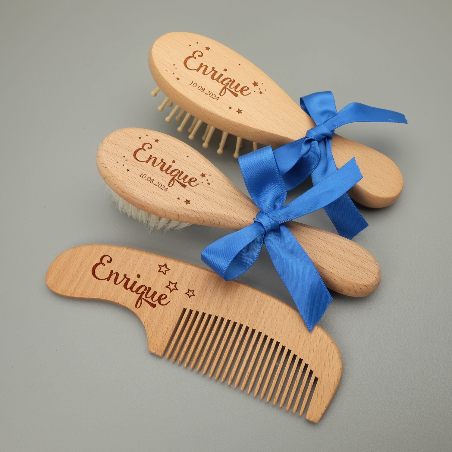 Coffret-brosse-et-peigne-bebe-en-bois-picture-1