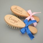 Coffret-brosse-et-peigne-bebe-en-bois-picture-2