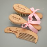 Coffret-brosse-et-peigne-bebe-en-bois-picture-5